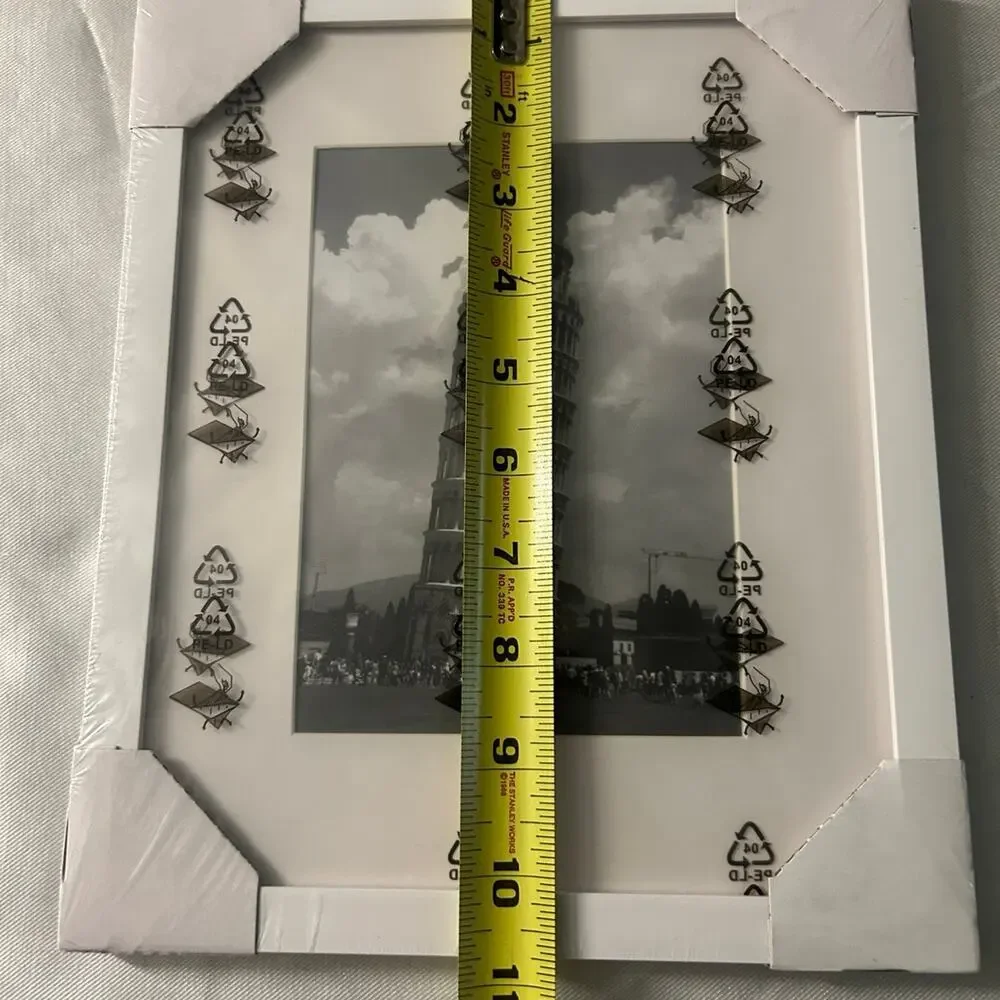 4 pack of 9” by 11” picture frames